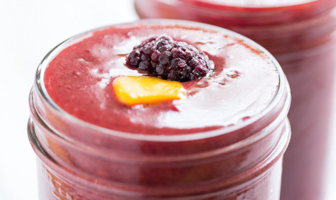 Ежевичный шейк с манго