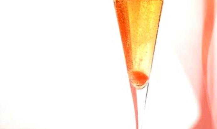 Классический коктейль с шампанским