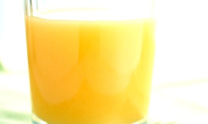 Сок из маракуйи, яблок и апельсинов