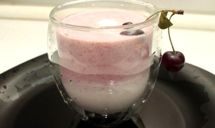 Разнообразные коктейли с мороженым