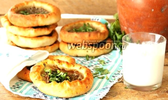 Хлебная лепёшка с мясом