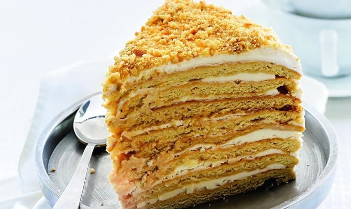 Медовый торт со сметанным кремом