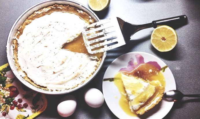 Пирог лимонный с меренгой