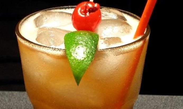 Коктейль Май Тай