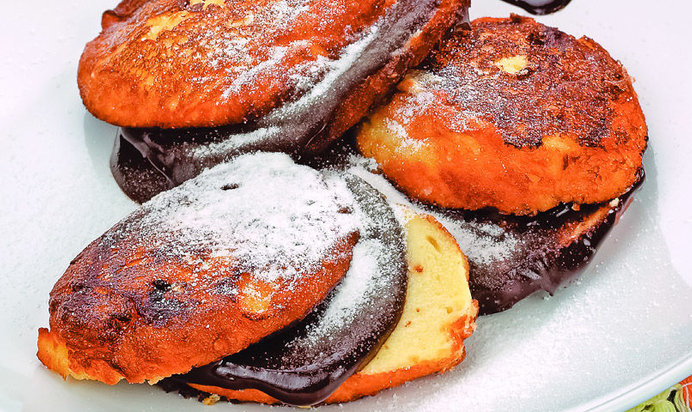 Холодные сырники с шоколадной помадкой