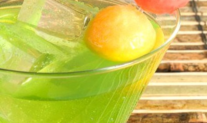 Дынно-имбирный пунш с базиликом