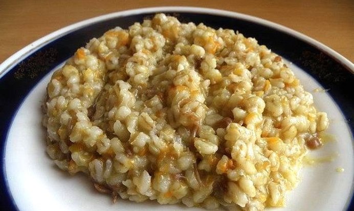 Перловка с тушенкой в мультиварке