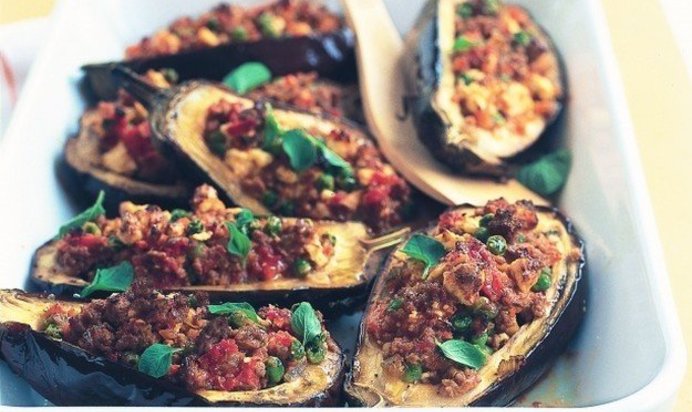 Фаршированные баклажаны Болоньезе