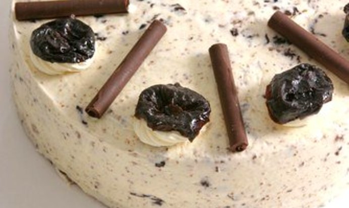 Торт с черносливом