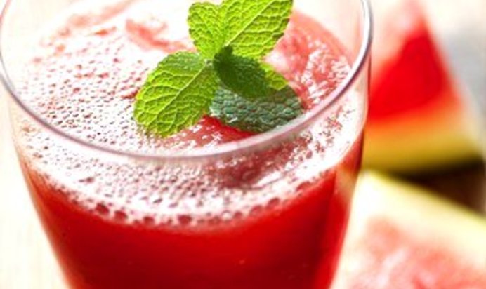 Арбузный сок с мятой