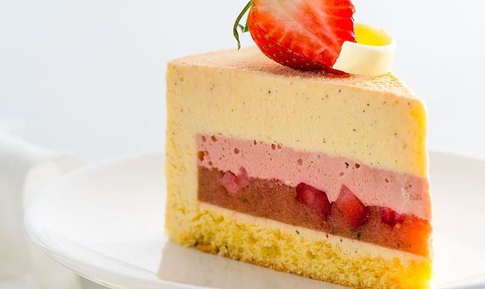 Торт Клубника-базилик-ваниль