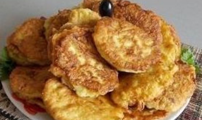 Кабачковые оладьи с сыром