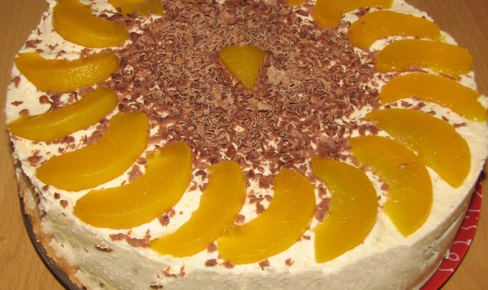 Персиковый торт с маскарпоне