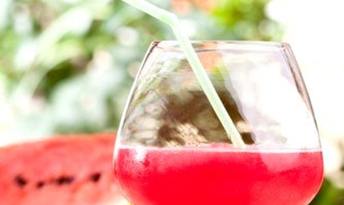 Арбузный пунш с вермутом