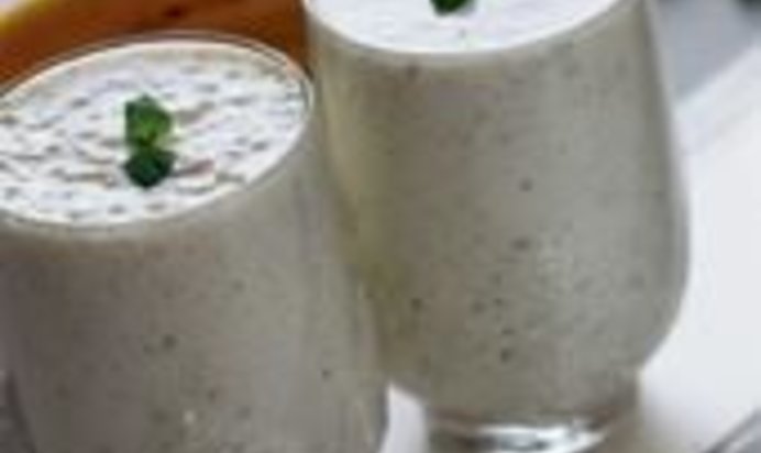 Напиток из йогурта или кефира