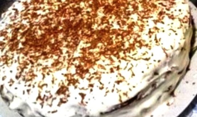 Торт с грецкими орехами и сметанным кремом