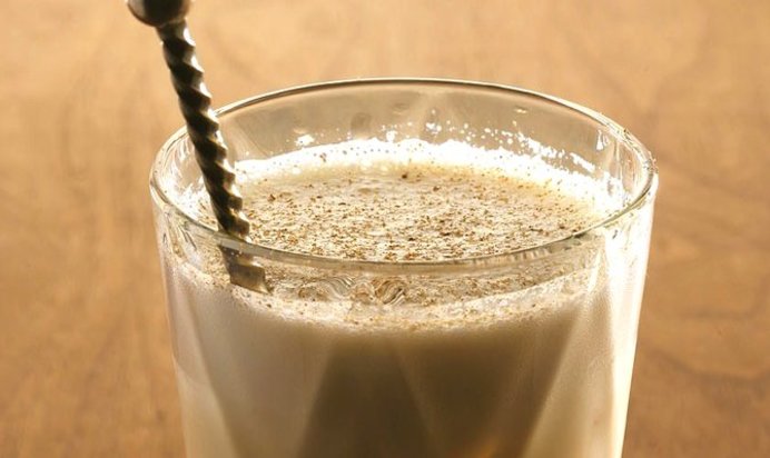 Коктейль «Эггног» (Eggnog)
