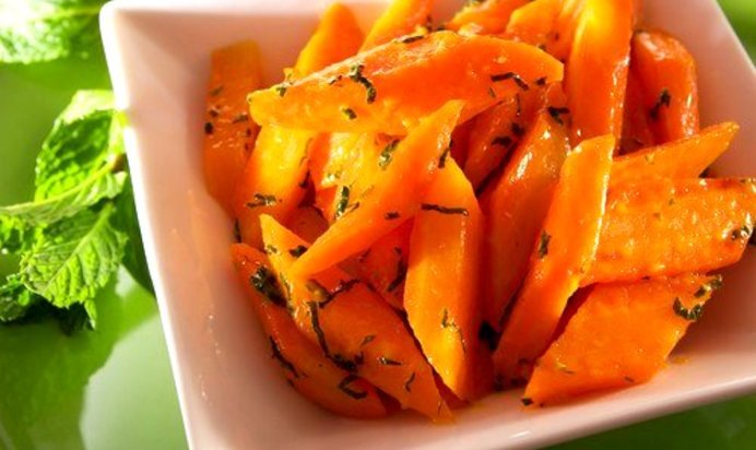 Карамелизованная морковь в кленовом сиропе