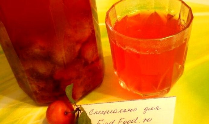 Компот из розовой алычи