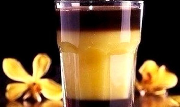 Безалкогольный коктейль «Шмель»