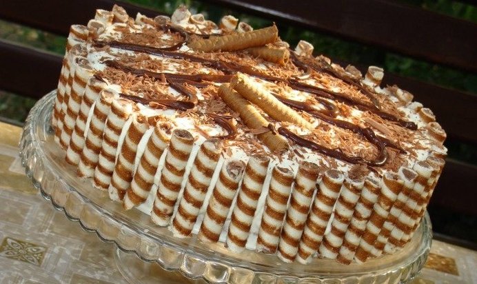 Быстрый торт со взбитыми сливками