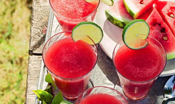 Арбузный коктейль с лаймом от Юлии Высоцкой