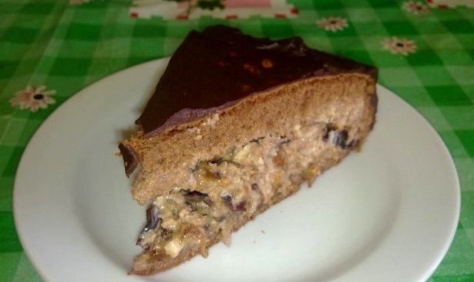 Торт с черносливом и грецким орехом