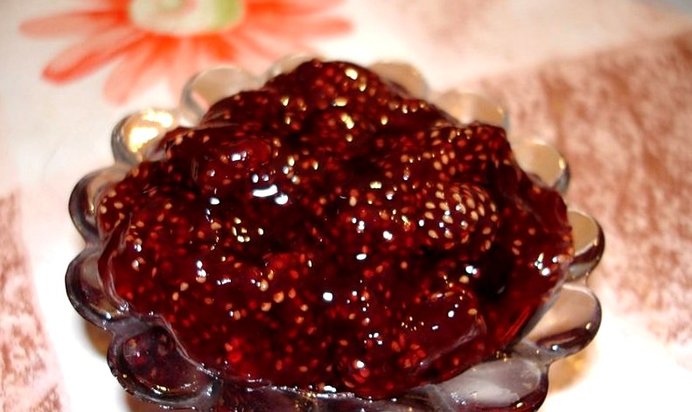 Земляничное варенье на сиропе