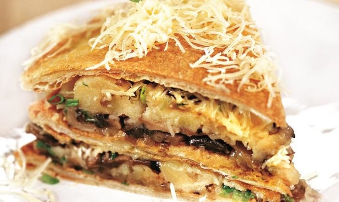 Торт Наполеон с картофельной и грибной начинкой