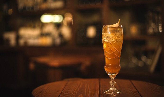 Коктейль «Шальной верблюд» («El camello …loco»)