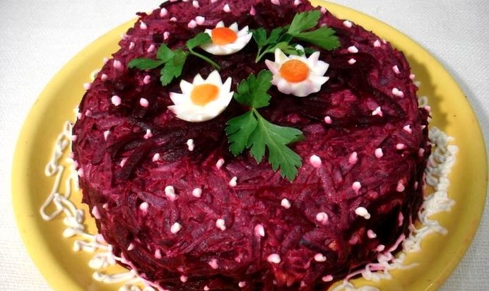 Свекольно селёдочный торт