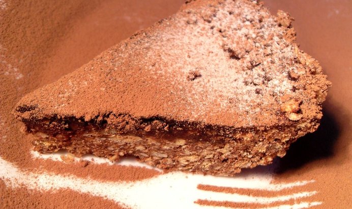 Шоколадно-ореховый торт без запекания