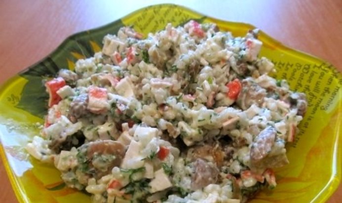 Салат деревенский с грибами