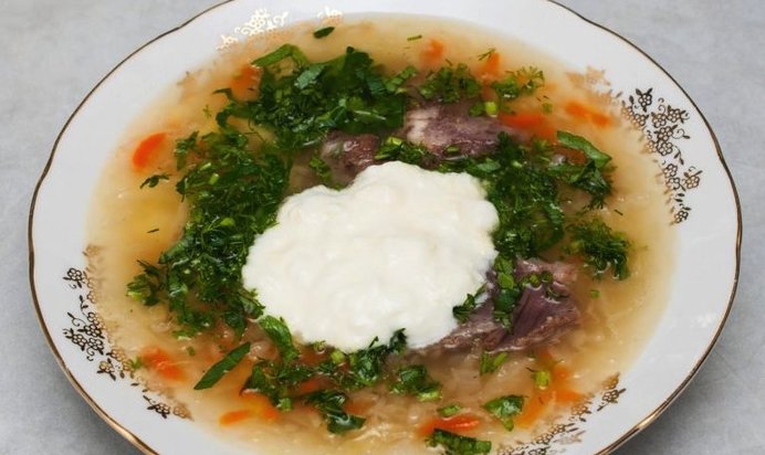 Щи из капусты со свининой