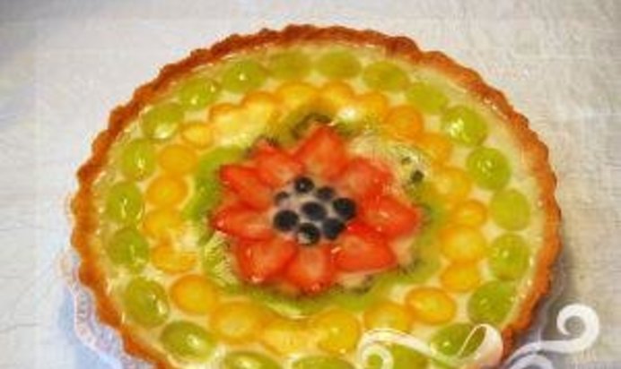 Фруктовый торт со сливочным кремом и желе