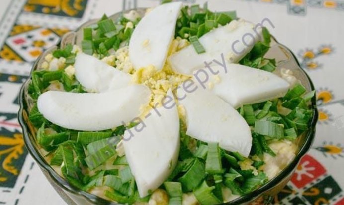 Салат из крабовых палочек и яйца - быстро