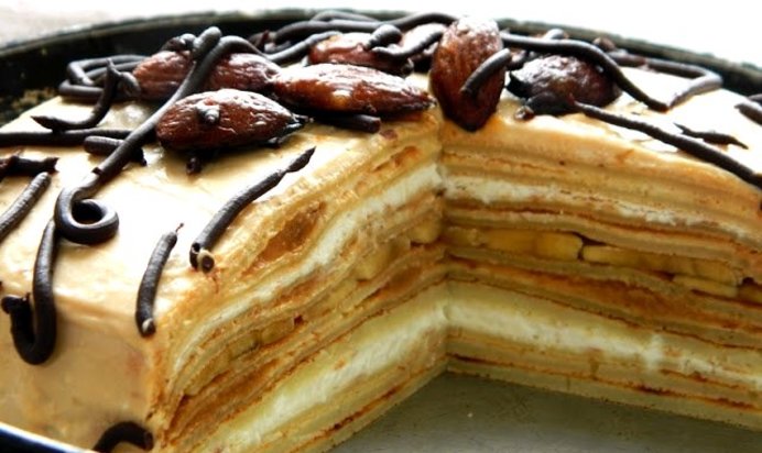 Блинный торт с вареной сгущенкой