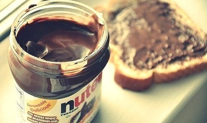 Блинный торт с нутеллой