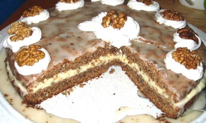 Пражский ореховый торт
