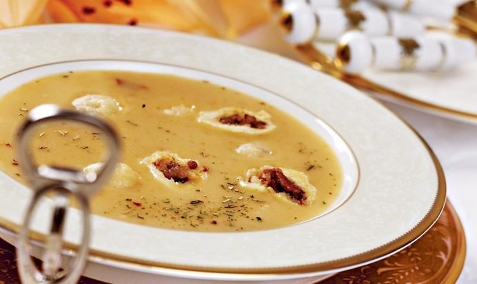 Гороховый суп с картофельными клецками