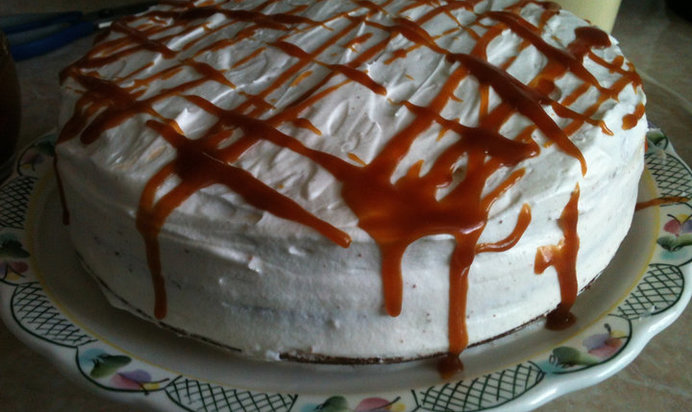Сливочно-карамельный торт