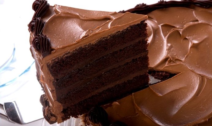 Торт «Пища дьявола» с шоколадным ганашем