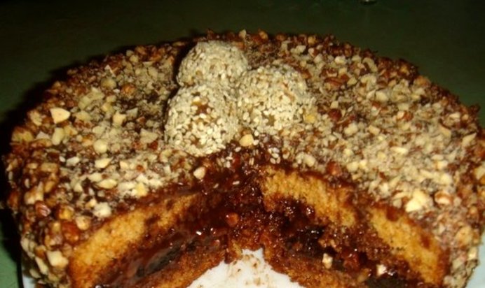 Торт Медовик с черносливом