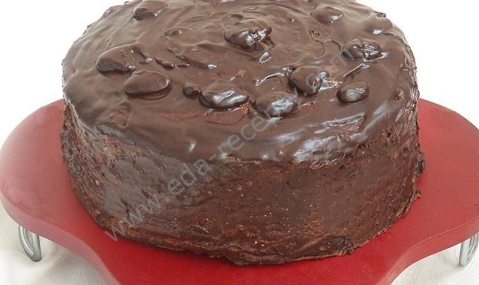 Шоколадный блинный торт с творожным кремом