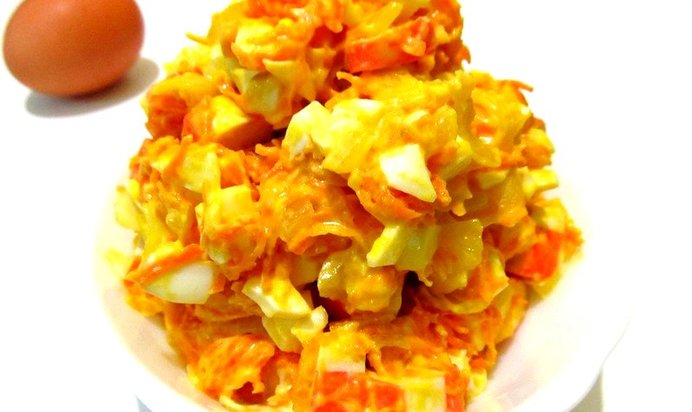 Салат с крабовых палочек с морковью