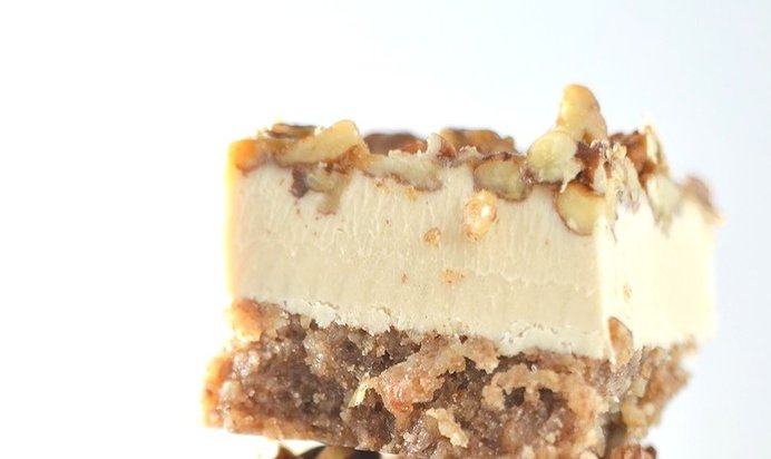 Творожный торт с орехами