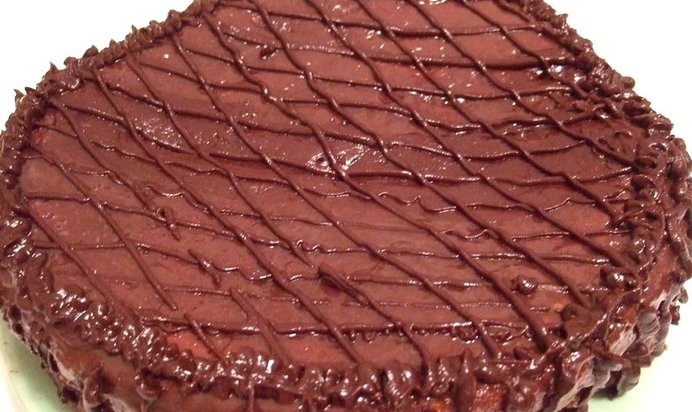 Бисквитный торт с заварным кремом