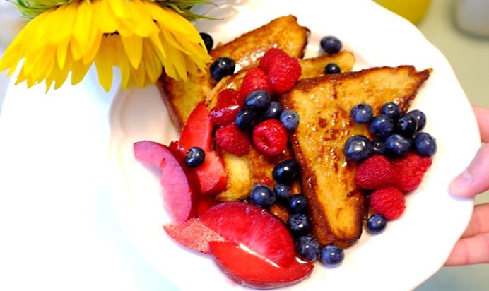Французские тосты с ягодами