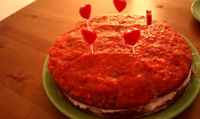 Ежевично-клубничный торт с творожным кремом