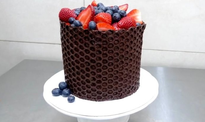 Торт Шоколадно-Ягодный